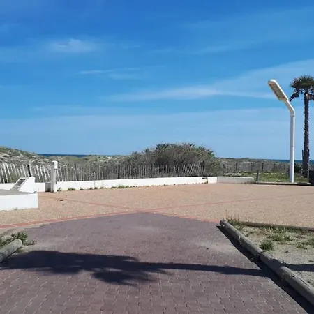 Apartment Appt Front De Mer 2pers Label 3 Clevacances *